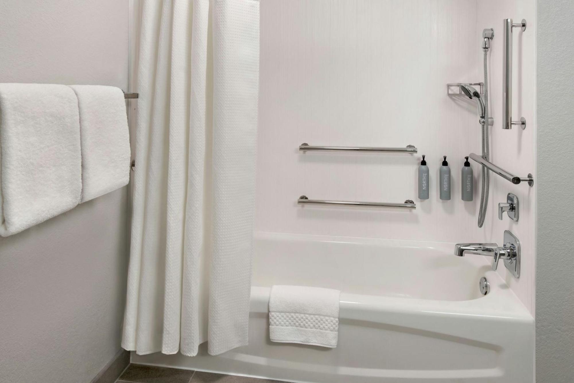 Courtyard Cincinnati Covington Εξωτερικό φωτογραφία