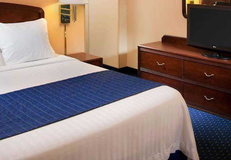 Courtyard Cincinnati Covington Εξωτερικό φωτογραφία