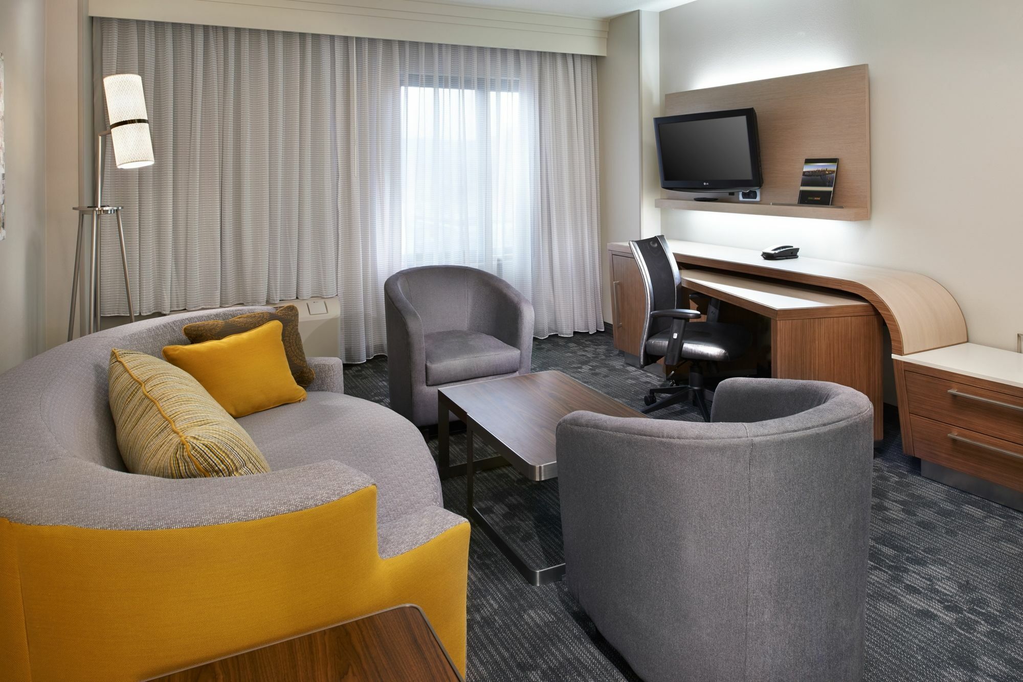 Courtyard Cincinnati Covington Εξωτερικό φωτογραφία